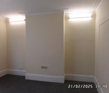 2 bedroom detached house to rent - Photo 2