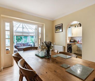 4 bedroom semi-detached house to rent - Photo 3