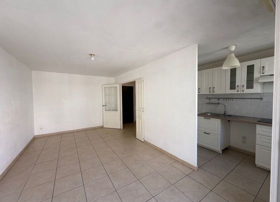 Appartement à louer 2 pièces • Marseille 8 - Photo 1