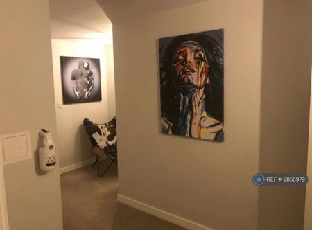 1 bedroom in a house share to rent - Photo 5