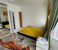 Studio Flat, Little Ilford Lane, E12 - Photo 3