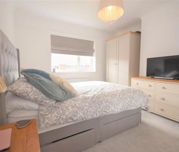 3 bedroom semi-detached house to rent - Photo 6