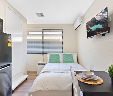 🌿 Modern Co-Living / 16 Lomond Crescent, Wandi WA / Utilities inc /... - Photo 3