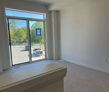 For Lease - 660 Colborne Street Unit# G-35, Brantford, Ontario - Photo 6