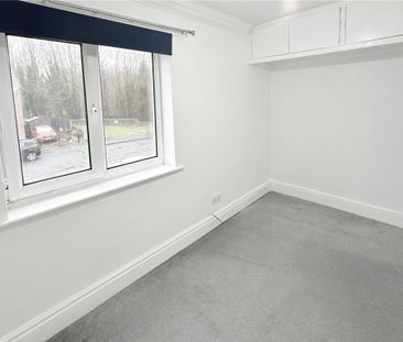 2 bedroom semi-detached house to rent - Photo 4