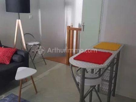 Location Appartement 2 pièces 25 m2 à Montbéliard - Photo 2