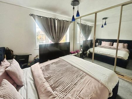 2 bedroom semi-detached house to rent - Photo 5