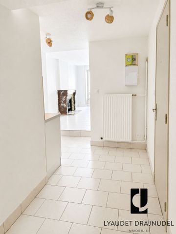 Location Appartement 2 pièces 42m² - Photo 4