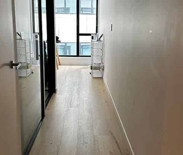 Fully furnished modern one bedroom Apartment. - Photo 5