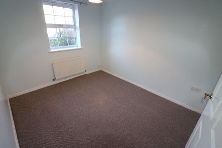 3 bedroom terraced house to rent - Photo 3