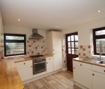 1 bed Bungalow for rent - Photo 2