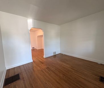 For Lease - 71 Bernice Crescent, Toronto, Ontario - Photo 3