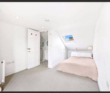 3 Bed Terraced House, Clarendon Road, BN3 - Photo 4