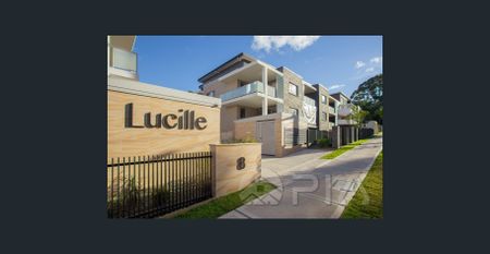 Abundant Natural Light, featuring Spacious Interiors!! - Photo 4