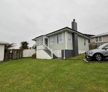 2 Bedroom Home in Titahi Bay - Photo 3