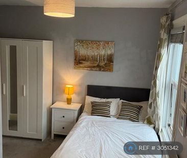 1 bedroom in a house share to rent - Photo 6