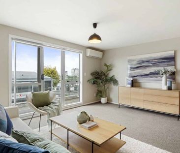 SPACIOUS ONE BEDROOM APARTMENT IN GRAFTON - Photo 4