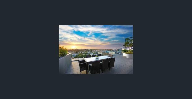 Experience Luxury Living with Views Over the Central Park Precinct - Photo 1