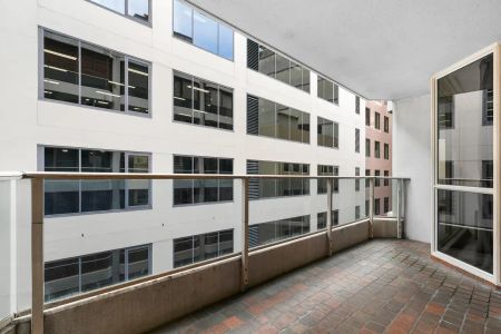 “UPDATED CITY PAD | Furnished” - Photo 2