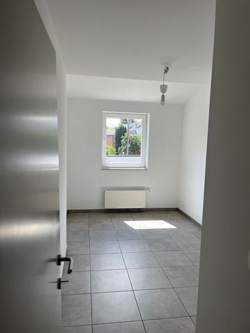 Appartement te huur - Foto 3