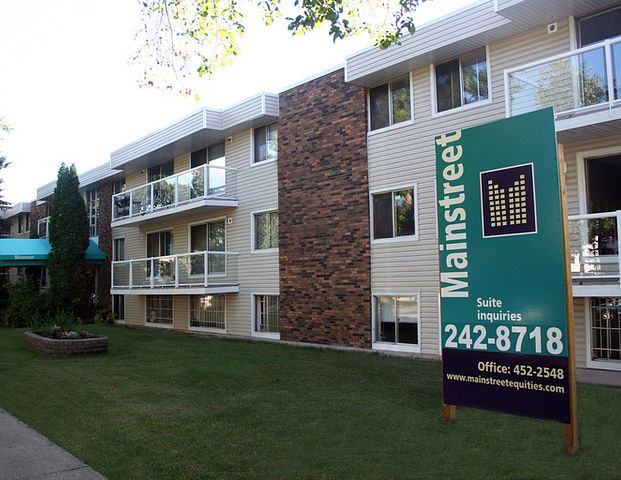 Gilford Apartments | 10638 106 Street NW, Edmonton - Photo 1