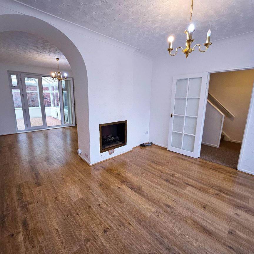 Powells Orchard, Chester, Handbridge - Photo 1