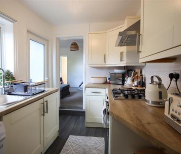 2 bedroom terraced house to rent - Photo 6