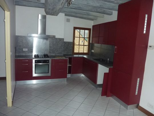 Location Appartement 5 pièces 142m² LA FLECHE 72200 - Photo 1