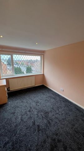 4 bedroom terraced house to rent - Photo 4