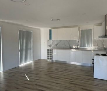 Renovated 3 Bedroom Home - Photo 1