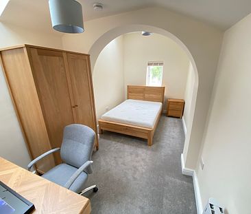 4 Bed Student Accommodation - Photo 5