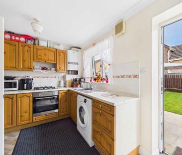 2 bedroom semi-detached house to rent - Photo 6
