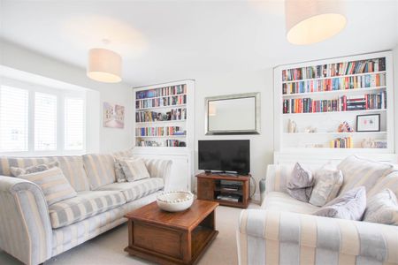 Stanley Road, Great Chesterford, Saffron Walden - Photo 2