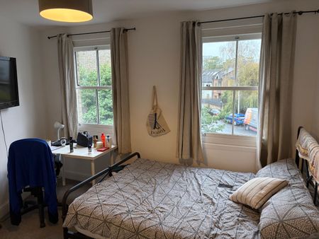 2 Bed Flat, Gauden Road, SW4 - Photo 4