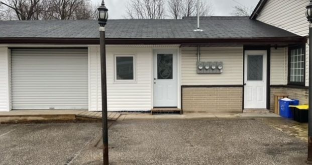 454 Laclie St. #4 Orillia | $1195 per month | Utilities Included - Photo 1