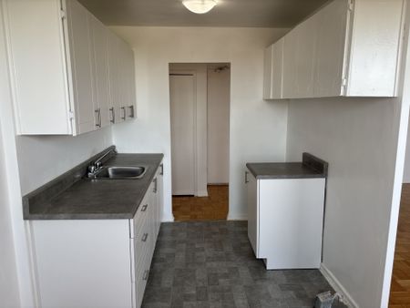 For Lease - 1765 Lawrence Avenue Unit# 512, Toronto, Ontario - Photo 4