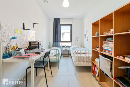 Recent appartement met 2 slaapkamers en autostaanplaats. - Photo 5