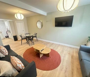 2 bedroom terraced house to rent - Photo 2