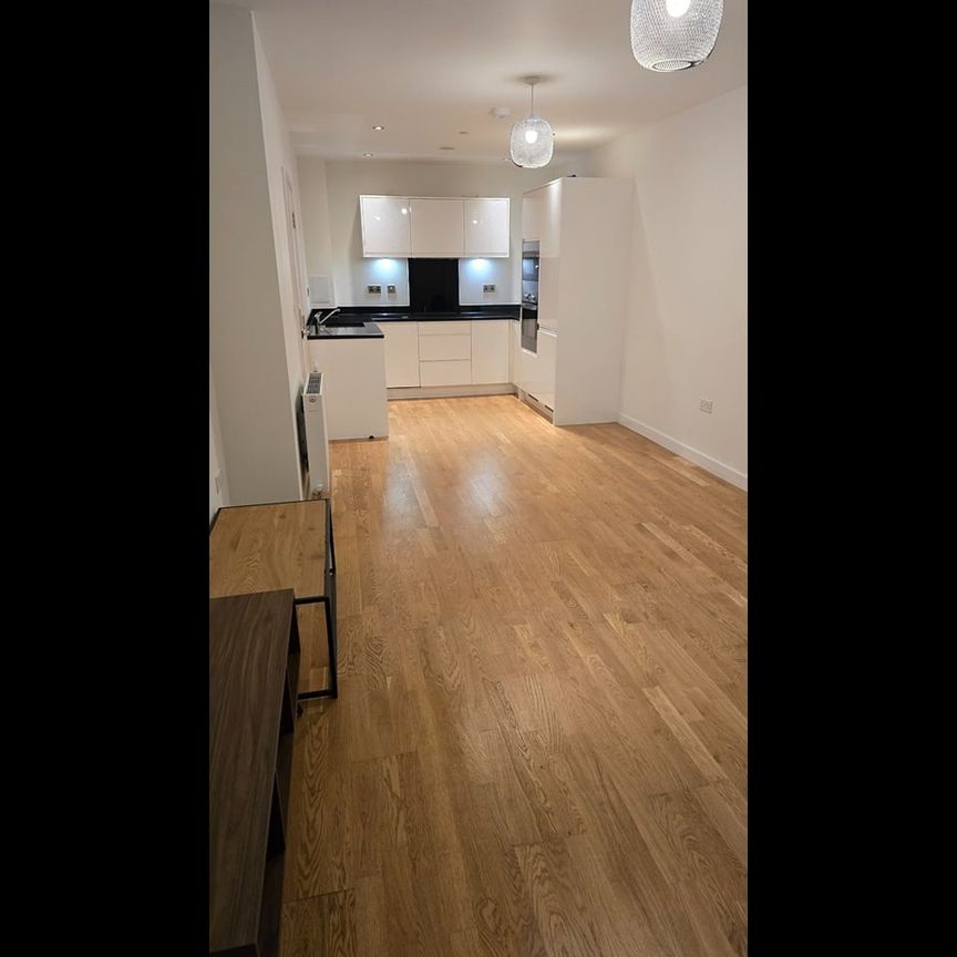 1 Bed Flat, Altitude Point, N8 - Photo 1