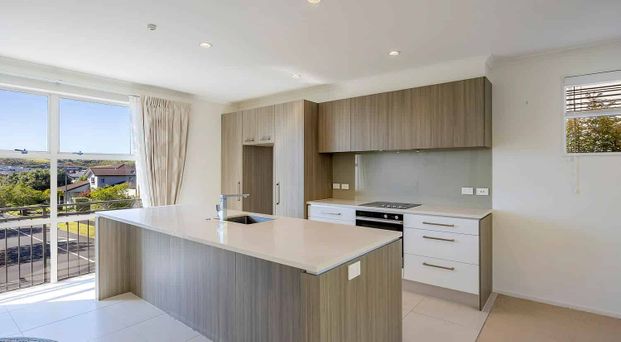 Fletcher-Built Modern 3-Bedroom Terrace Home - Photo 1