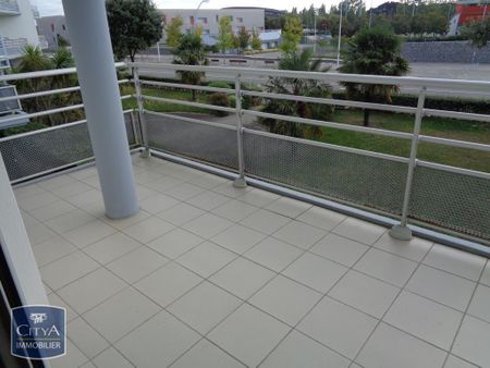 Location Appartement 2 pièces 45m² ST NAZAIRE 44600 - Photo 3