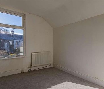 Manor Street, Heath, CF14 - Photo 4