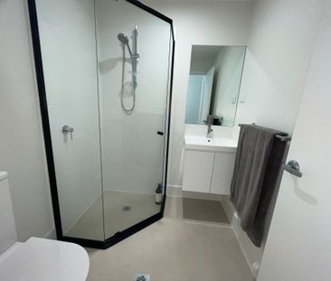 Immaculate Near-New One-Bedroom Apartment Featuring Lock-Up Garage - Photo 2