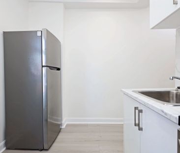 For Lease - 952 Queen Street, Toronto, Ontario - Photo 4