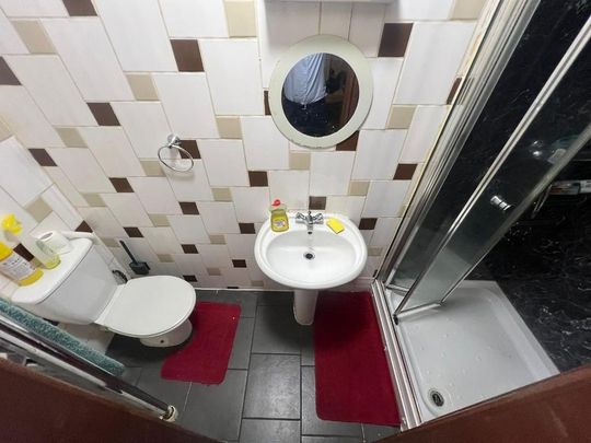 2 bedroom house to rent - Photo 1