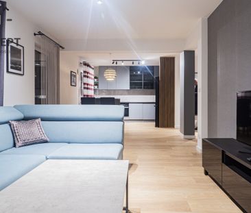 Elegancki apartament 2-pok. w Centrum | Garaż - Zdjęcie 1