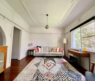 Art Deco apartment in the heart of Bowen Hills - Photo 4