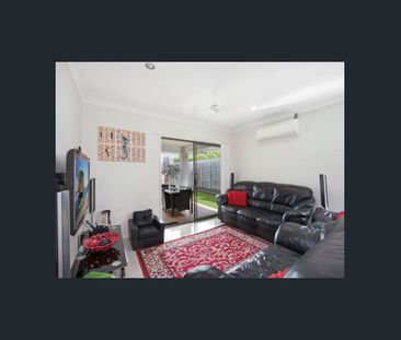 IMMACULATE MODERN HOME - Photo 1