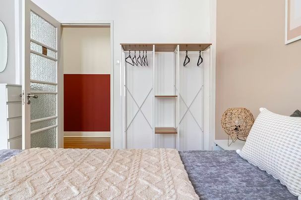 Avenida de Sidónio Pais, Lisbon, Lisbon 1050-215 - Photo 1