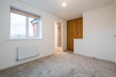 3 bedroom semi-detached house to rent - Photo 3